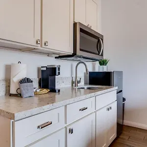 https://unit-2-maui-ohana-modern-studio.hotelsinhawaii.org